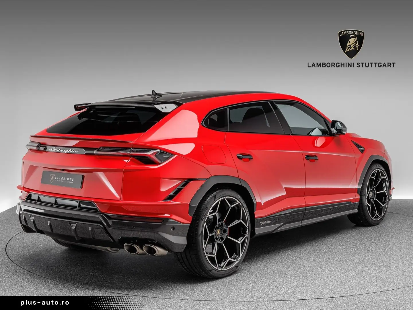 LAMBORGHINI Urus Performante