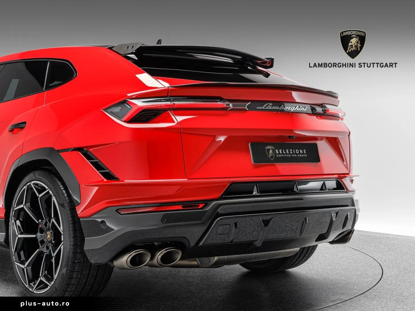 LAMBORGHINI Urus Performante