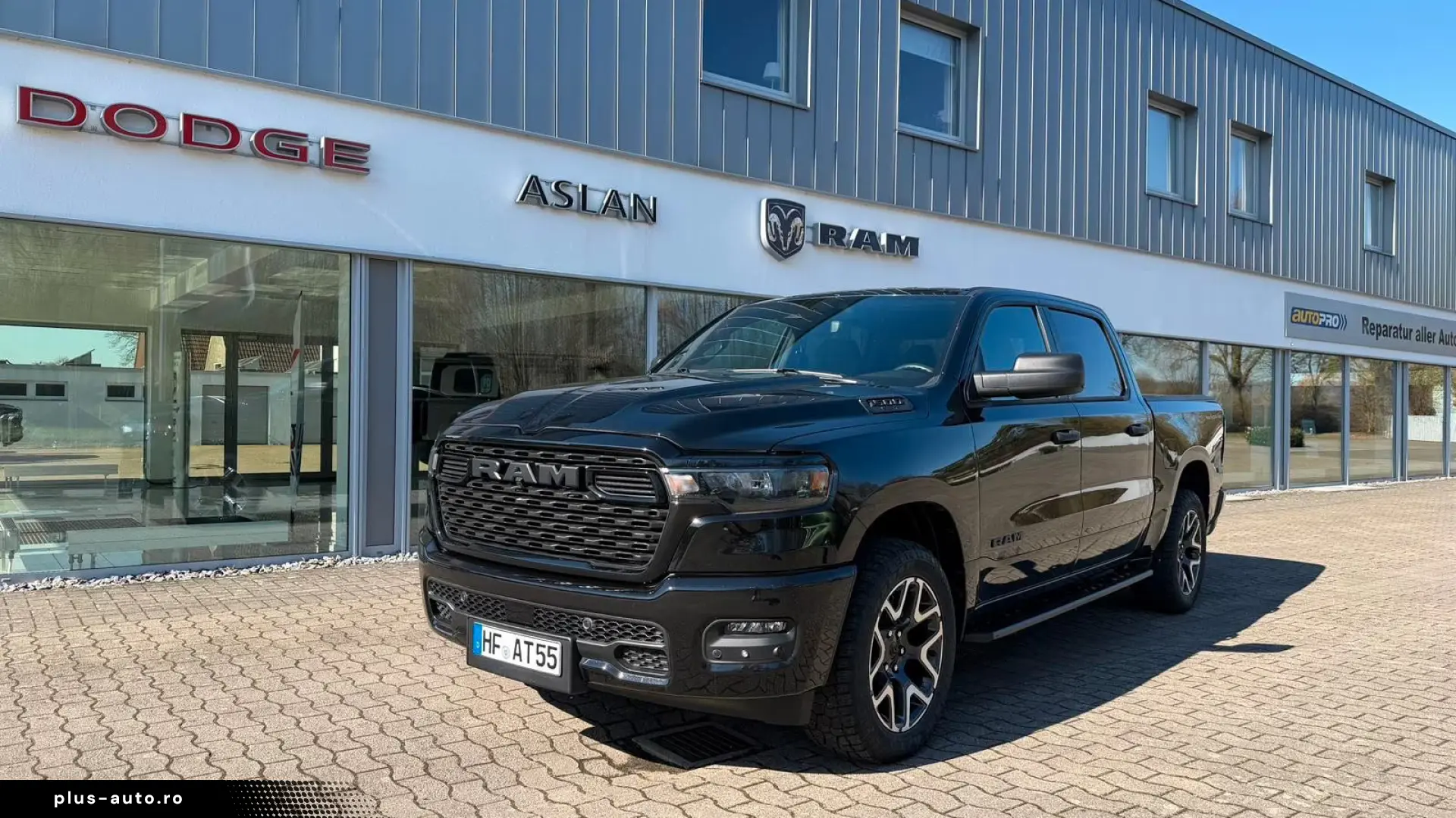 Dodge RAM NEW RAM1500 Tradesman Night