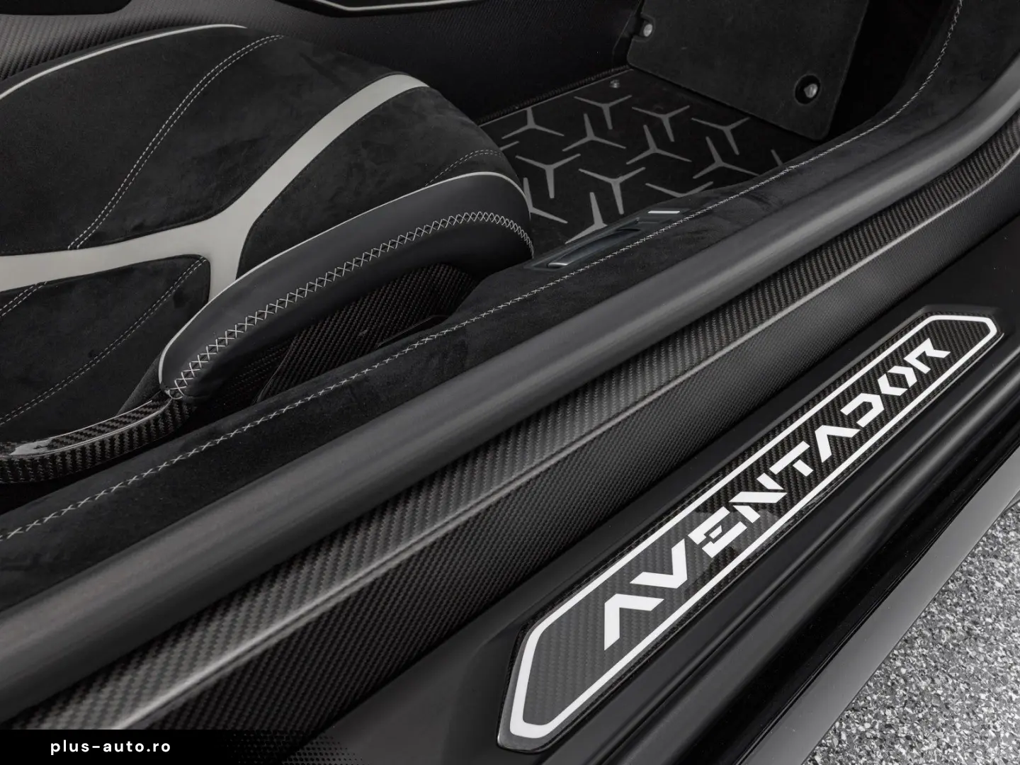 LAMBORGHINI Aventador 2020 — imagine 14