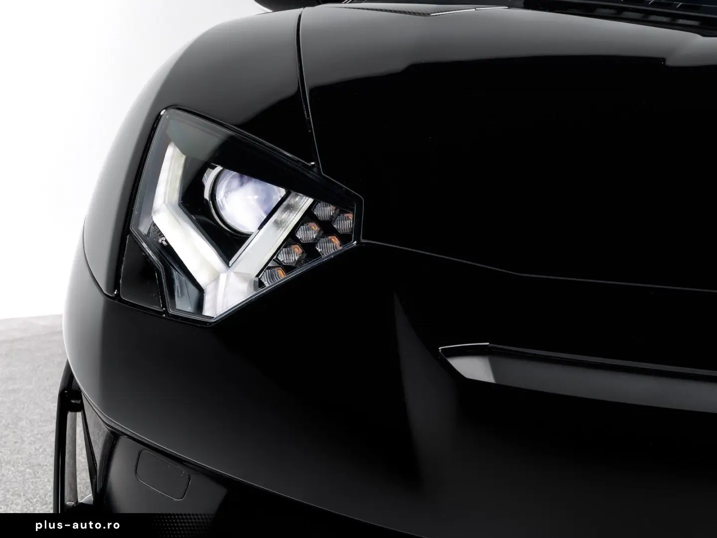 LAMBORGHINI Aventador 2020 — imagine 16