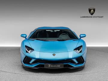 LAMBORGHINI Aventador S Coupe