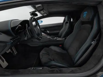 LAMBORGHINI Aventador S Coupe