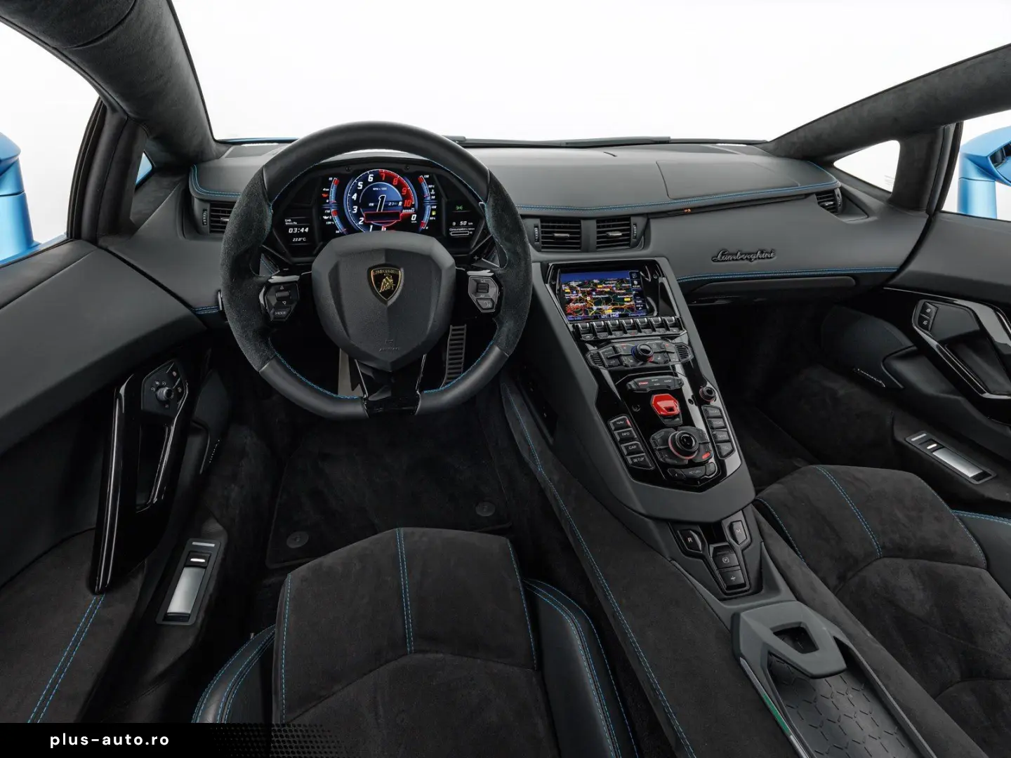 LAMBORGHINI Aventador S Coupe