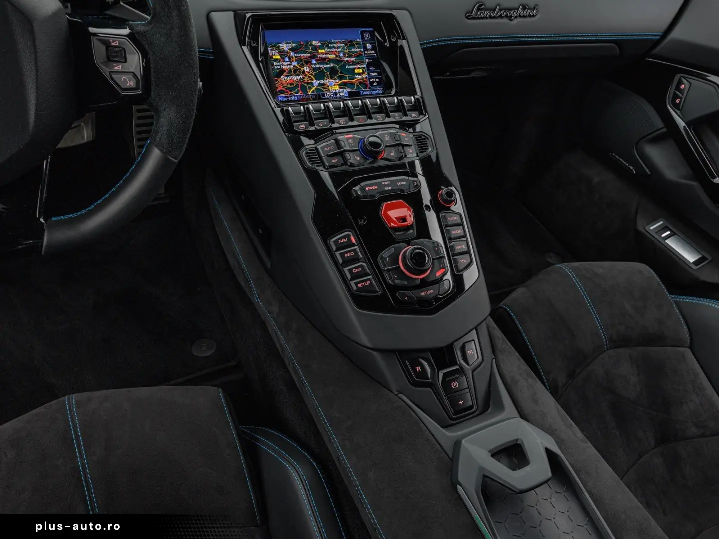 LAMBORGHINI Aventador S Coupe