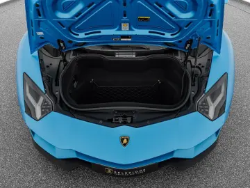 LAMBORGHINI Aventador S Coupe