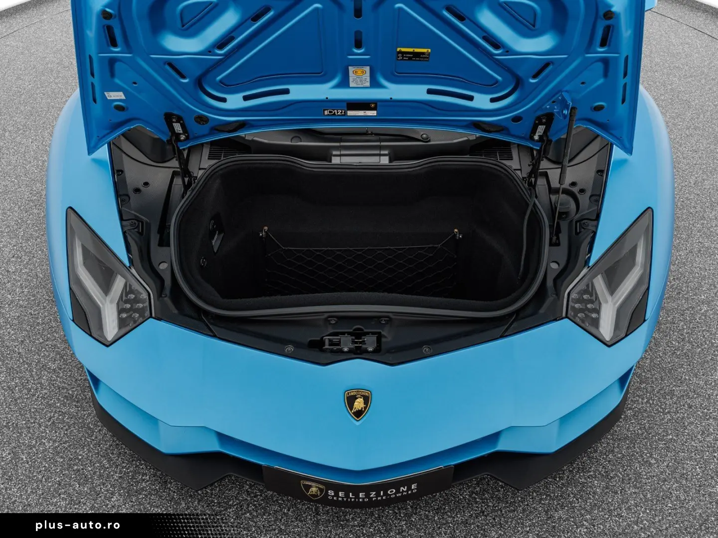 LAMBORGHINI Aventador S Coupe