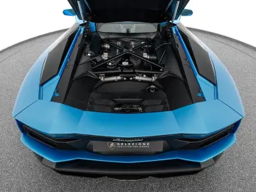 LAMBORGHINI Aventador S Coupe