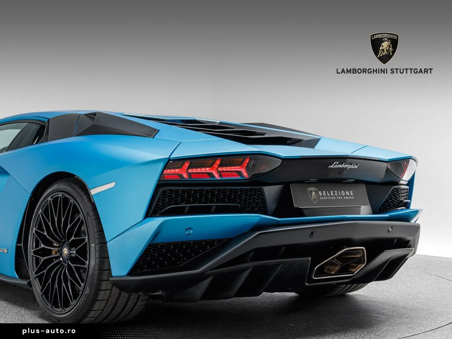 LAMBORGHINI Aventador S Coupe