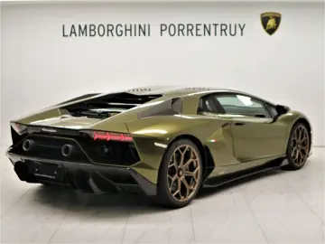 LAMBORGHINI Aventador Ultimae
