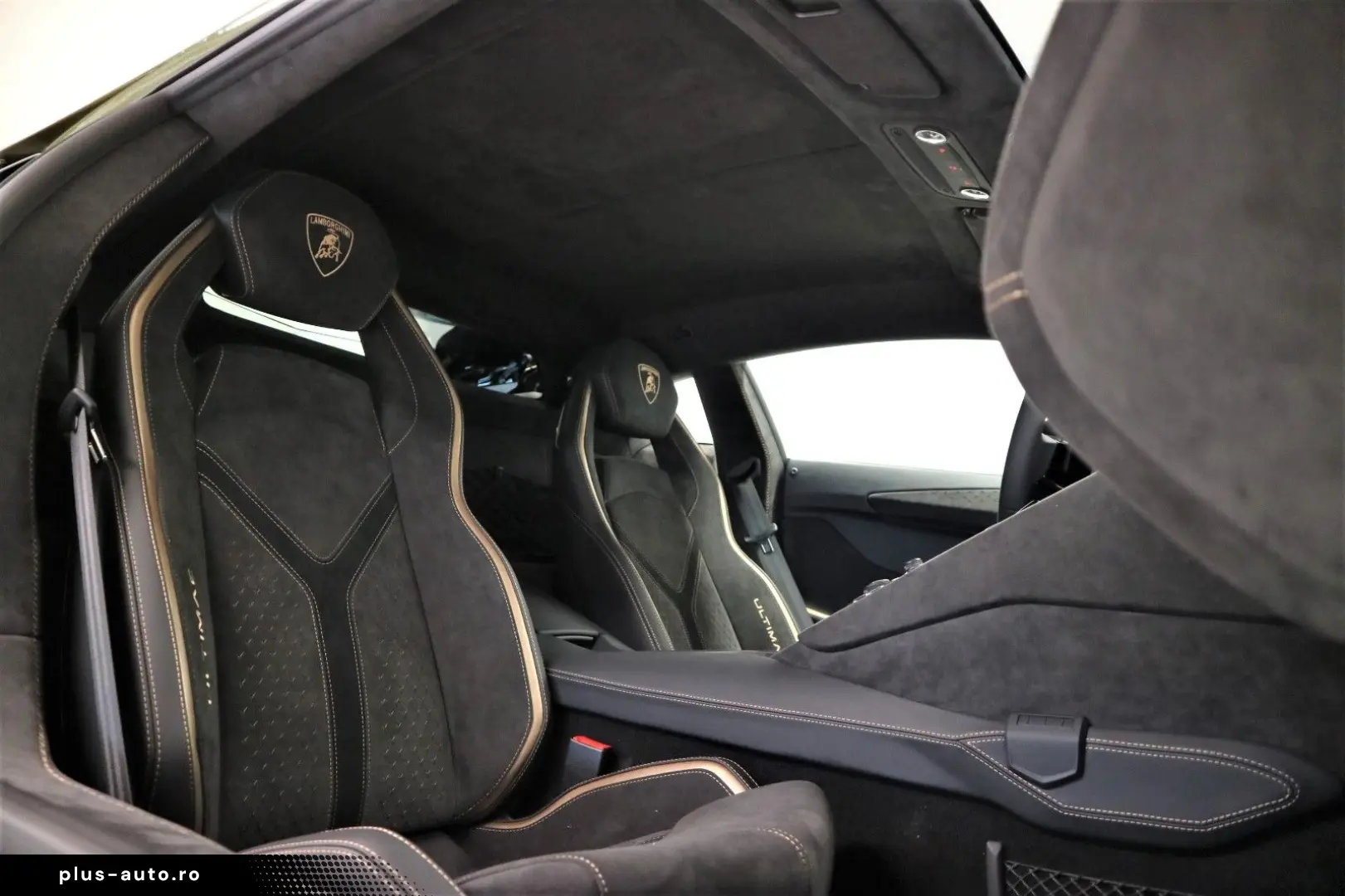 LAMBORGHINI Aventador Ultimae