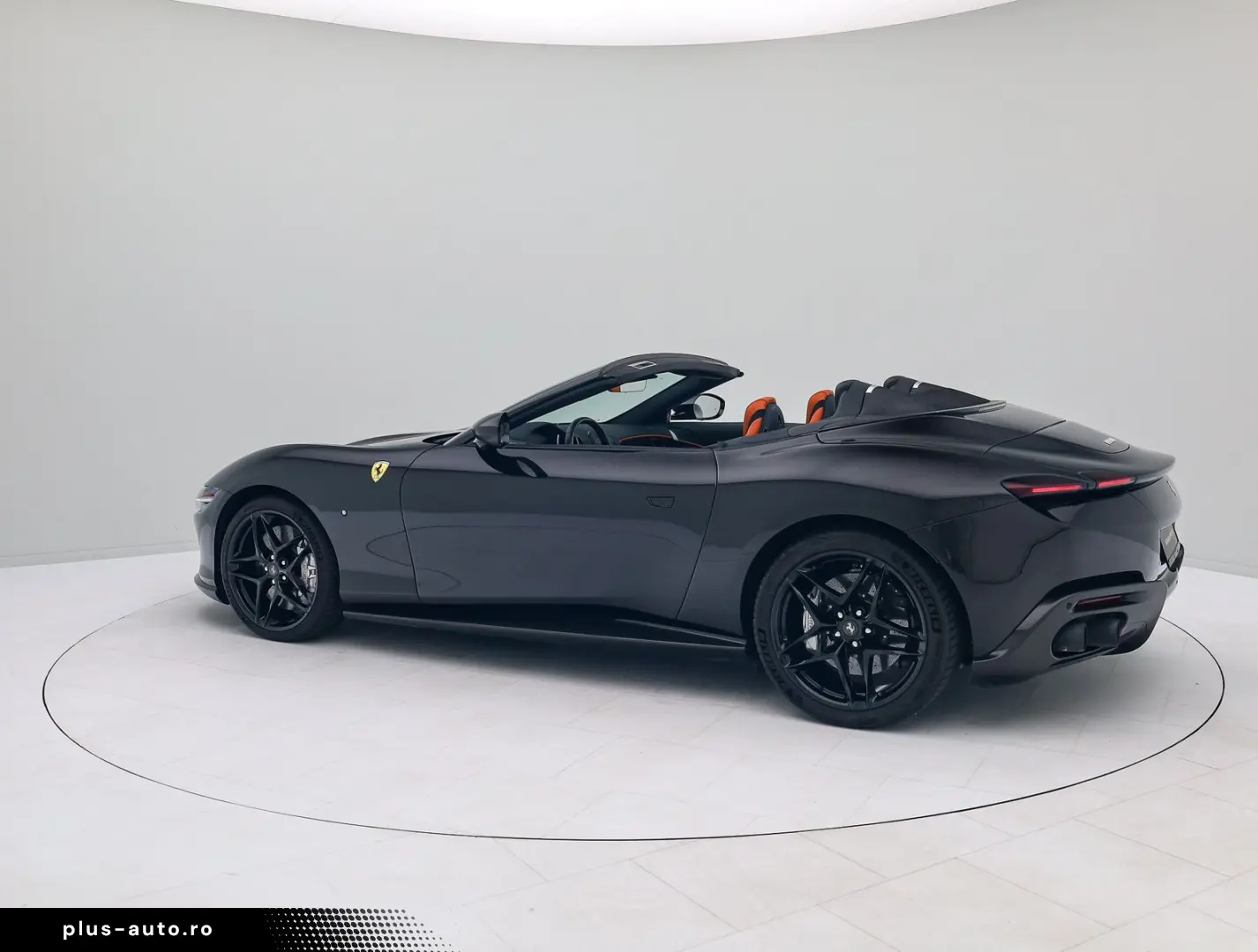 FERRARI Roma Spider - Ferrari Hamburg