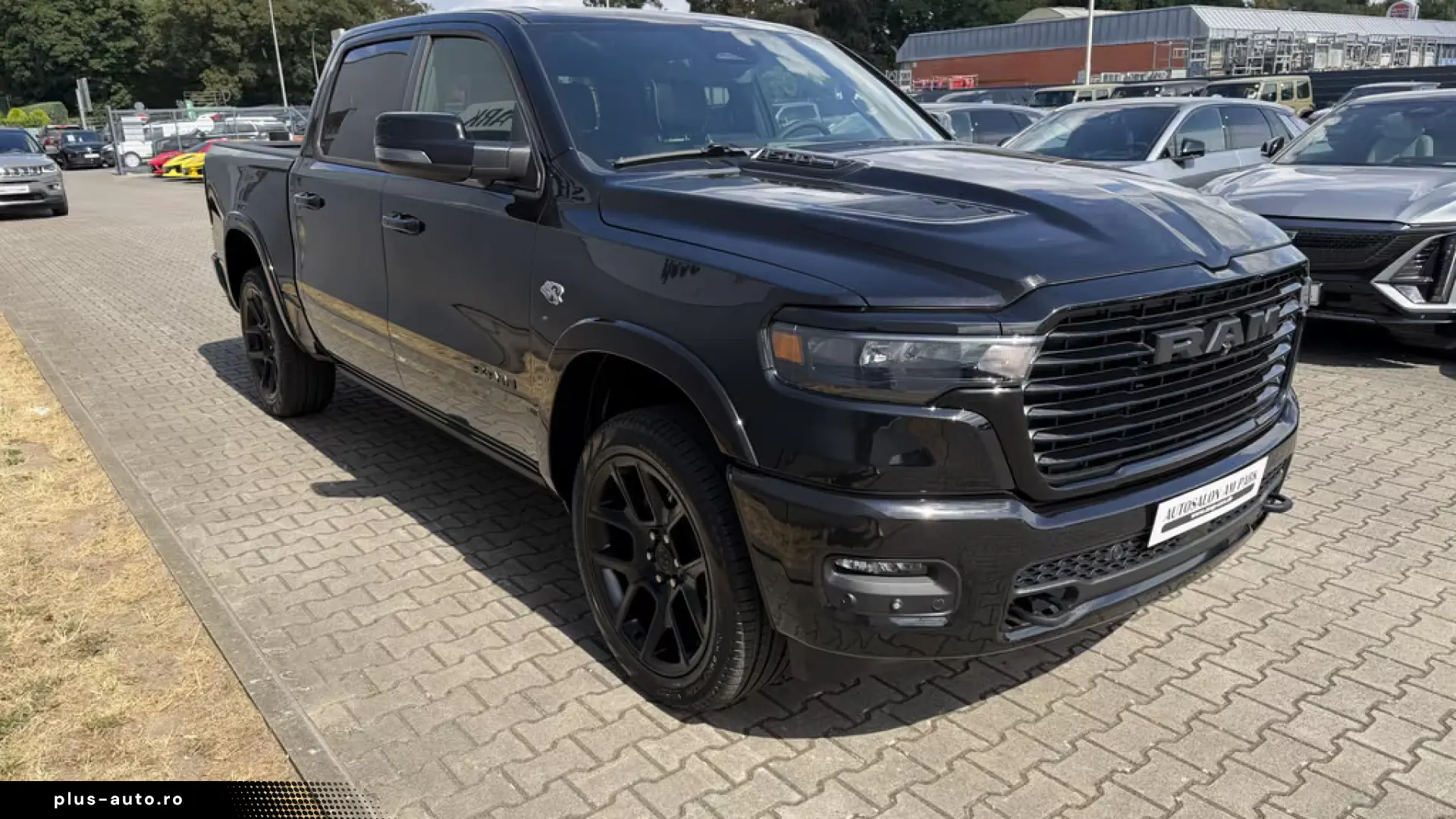 Dodge RAM 1500 CrewCab Laramie 5.7V8 MY26