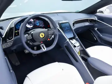 FERRARI Roma Spider      Ferrari Frankfurt