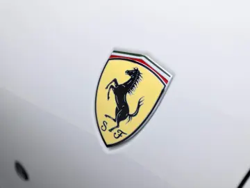 FERRARI Roma Spider      Ferrari Frankfurt