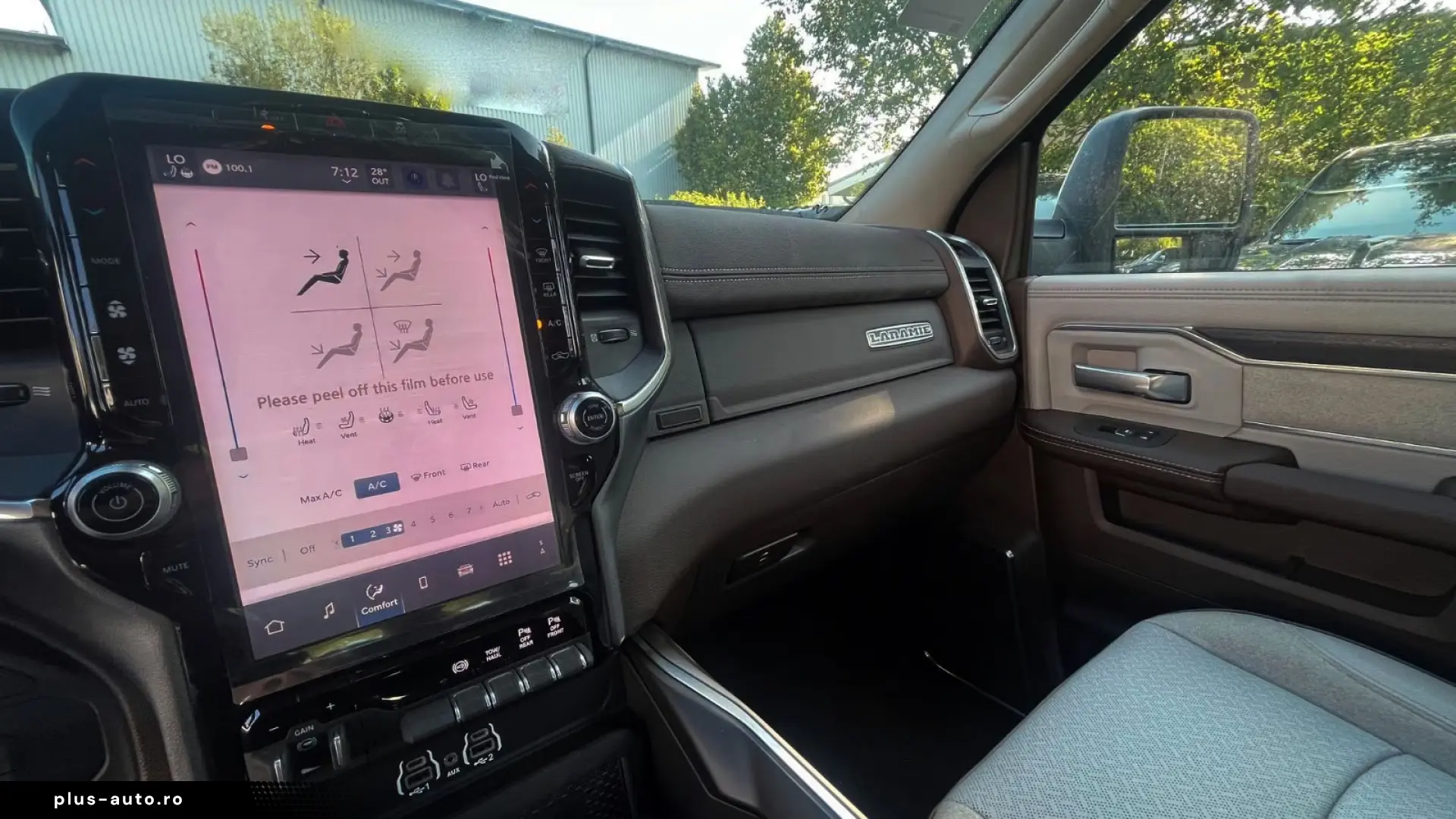 Dodge RAM 2500 Crew Cab Laramie 6.7l HO
