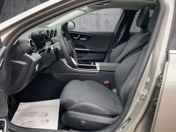 MERCEDES-BENZ C 300e Limousine 4Matic Navi PDC Kamera LED
