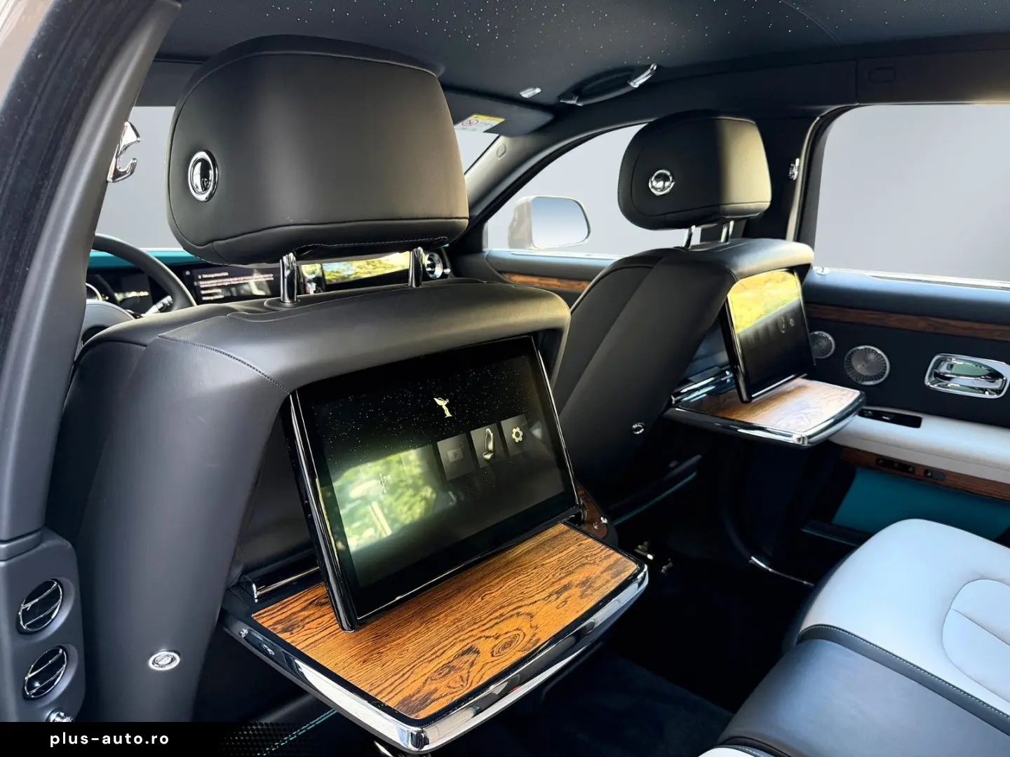 ROLLS ROYCE Ghost Series ll Theatre Picnic BeSpoke Massage