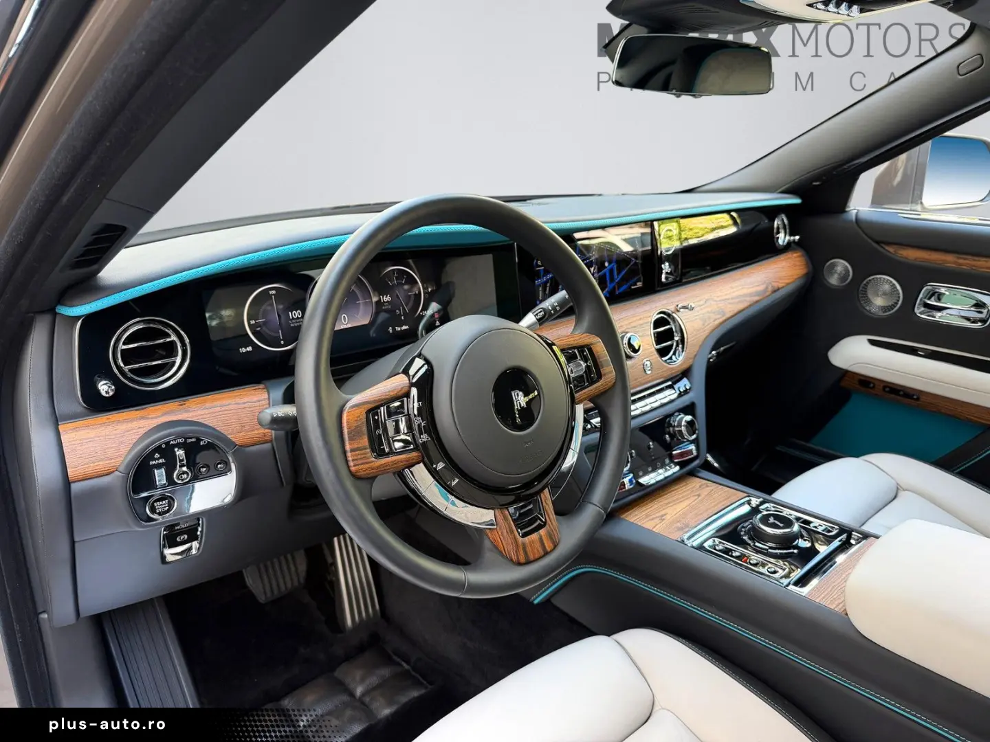 ROLLS ROYCE Ghost Series ll Theatre Picnic BeSpoke Massage