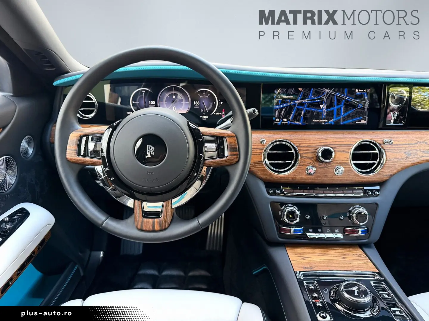 ROLLS ROYCE Ghost Series ll Theatre Picnic BeSpoke Massage