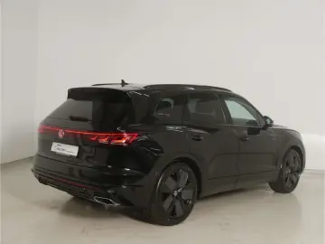 VW Touareg 3.0 TDI V6 4Motion R-Line Black-Style