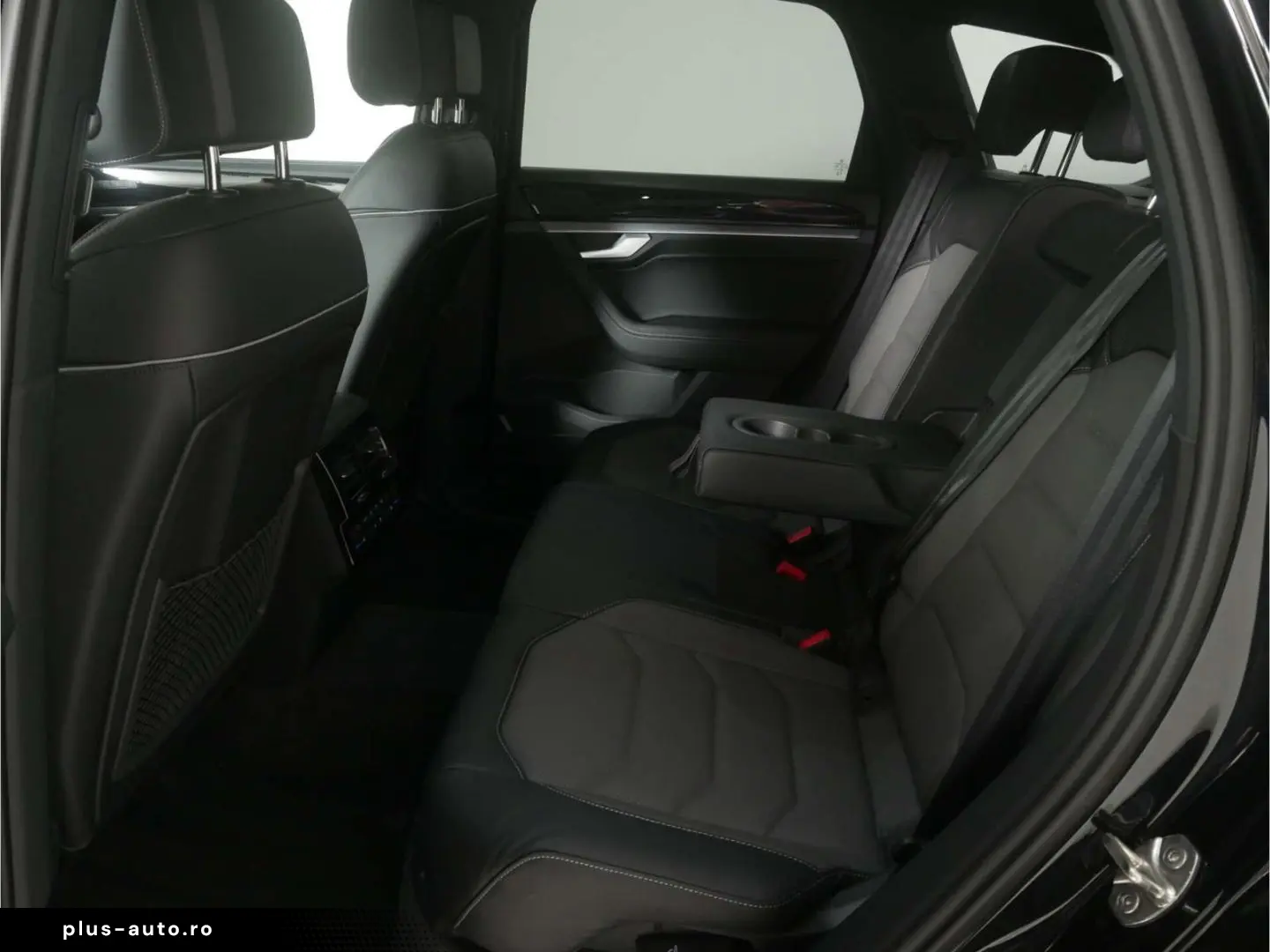 VW Touareg 3.0 TDI V6 4Motion R-Line Black-Style