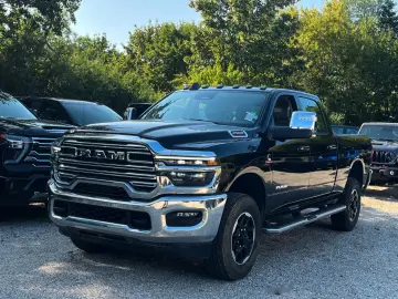 Dodge RAM 2500 Crew Cab Laramie 6.7l HO