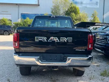 Dodge RAM 2500 Crew Cab Laramie 6.7l HO