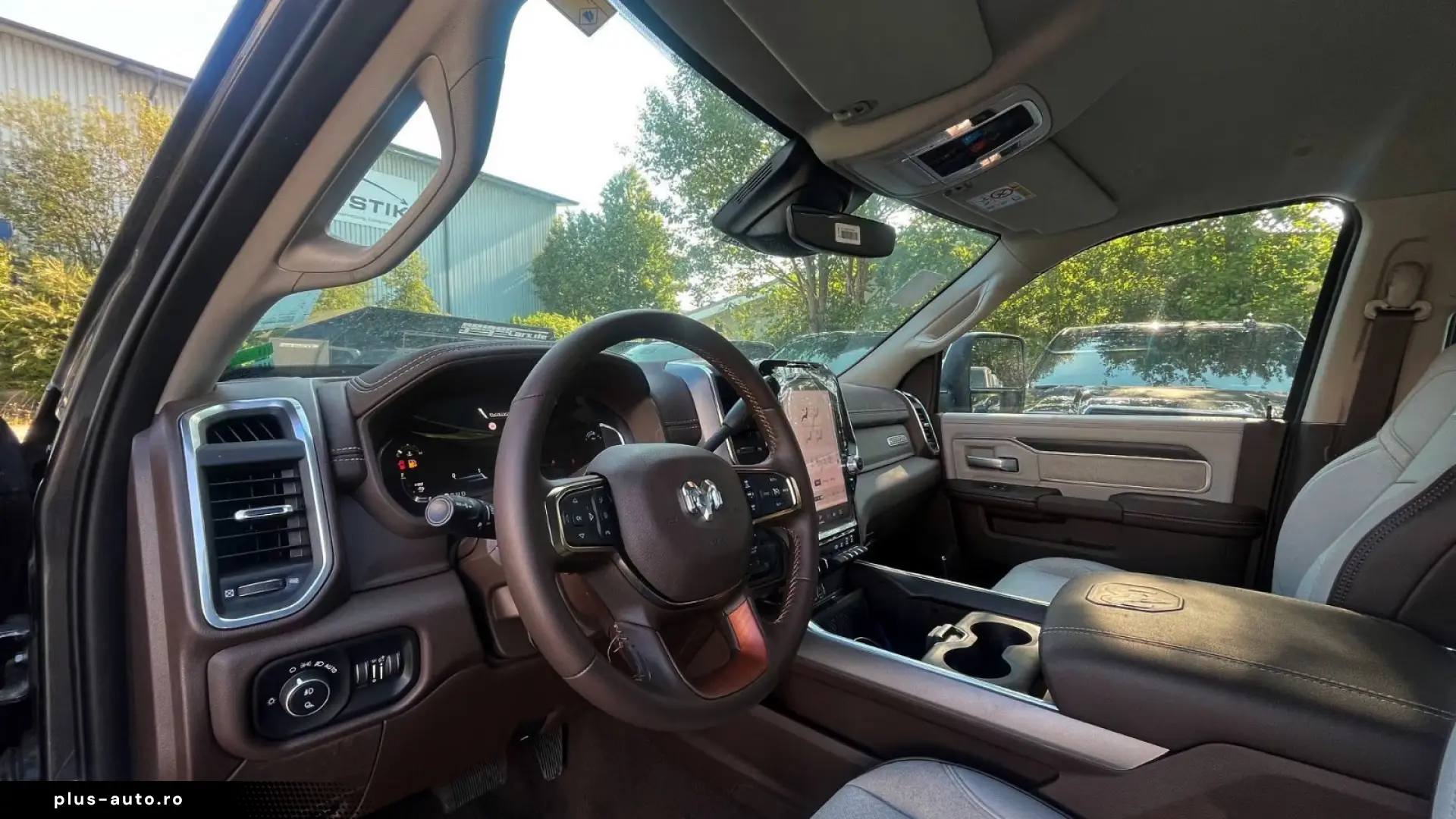 Dodge RAM 2500 Crew Cab Laramie 6.7l HO