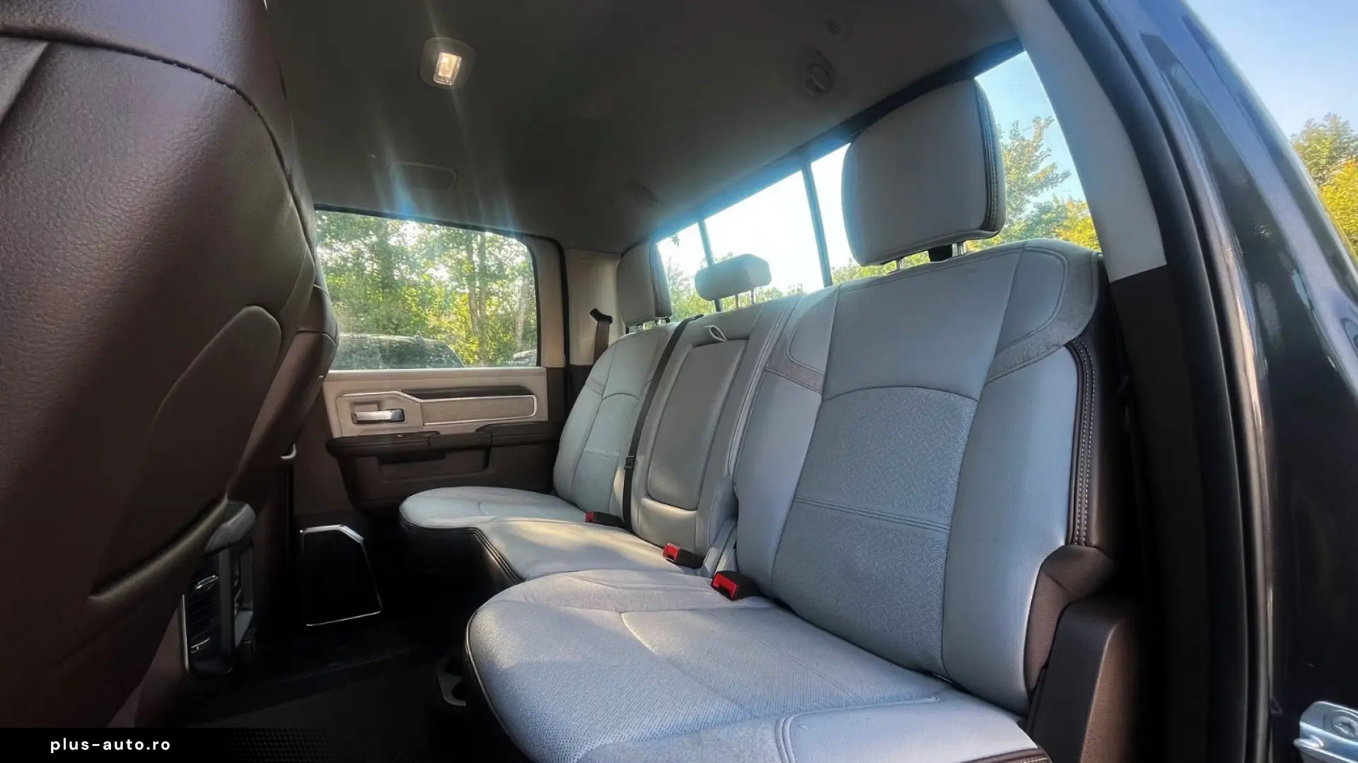 Dodge RAM 2500 Crew Cab Laramie 6.7l HO