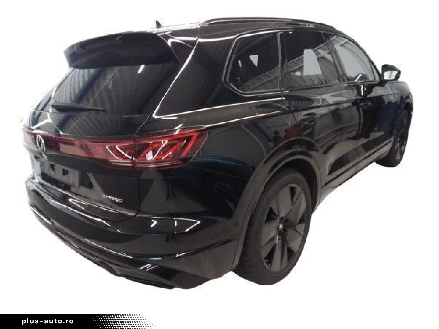 VW Touareg R HYBRID 462 HP