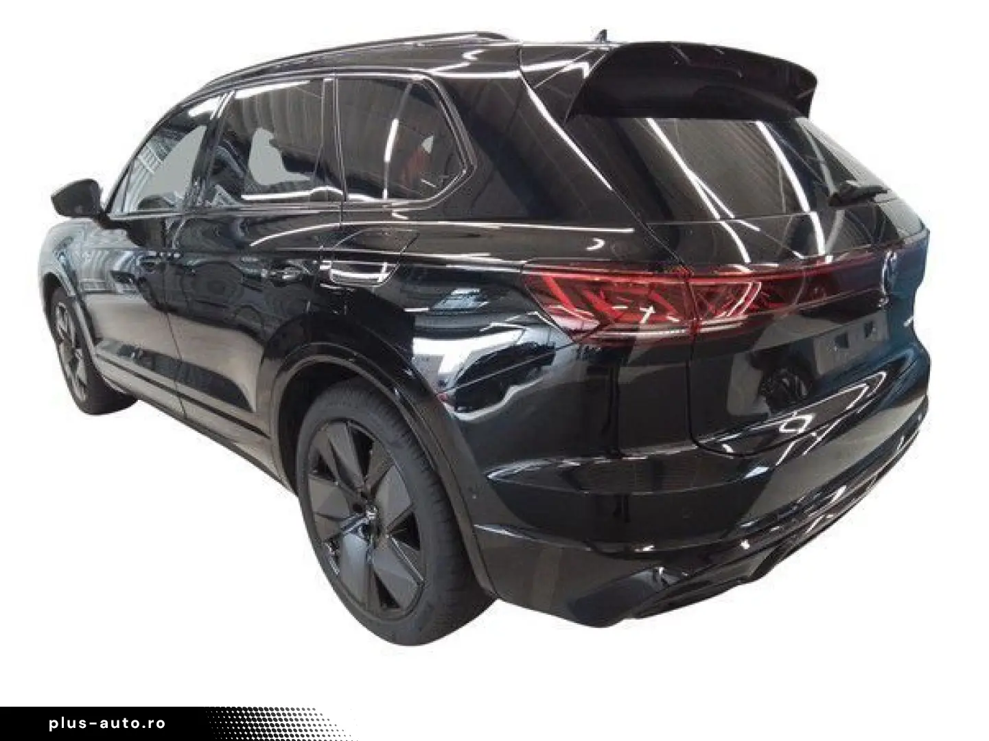 VW Touareg R HYBRID 462 HP