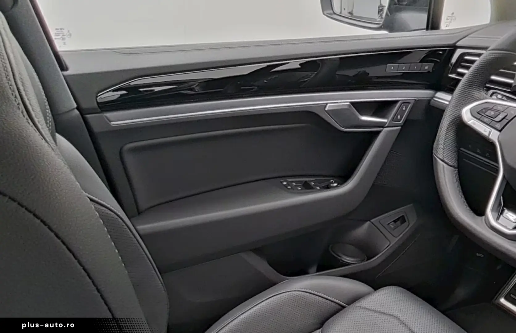 VW Touareg 3.0 TSI R-Line BLACK-STYLE