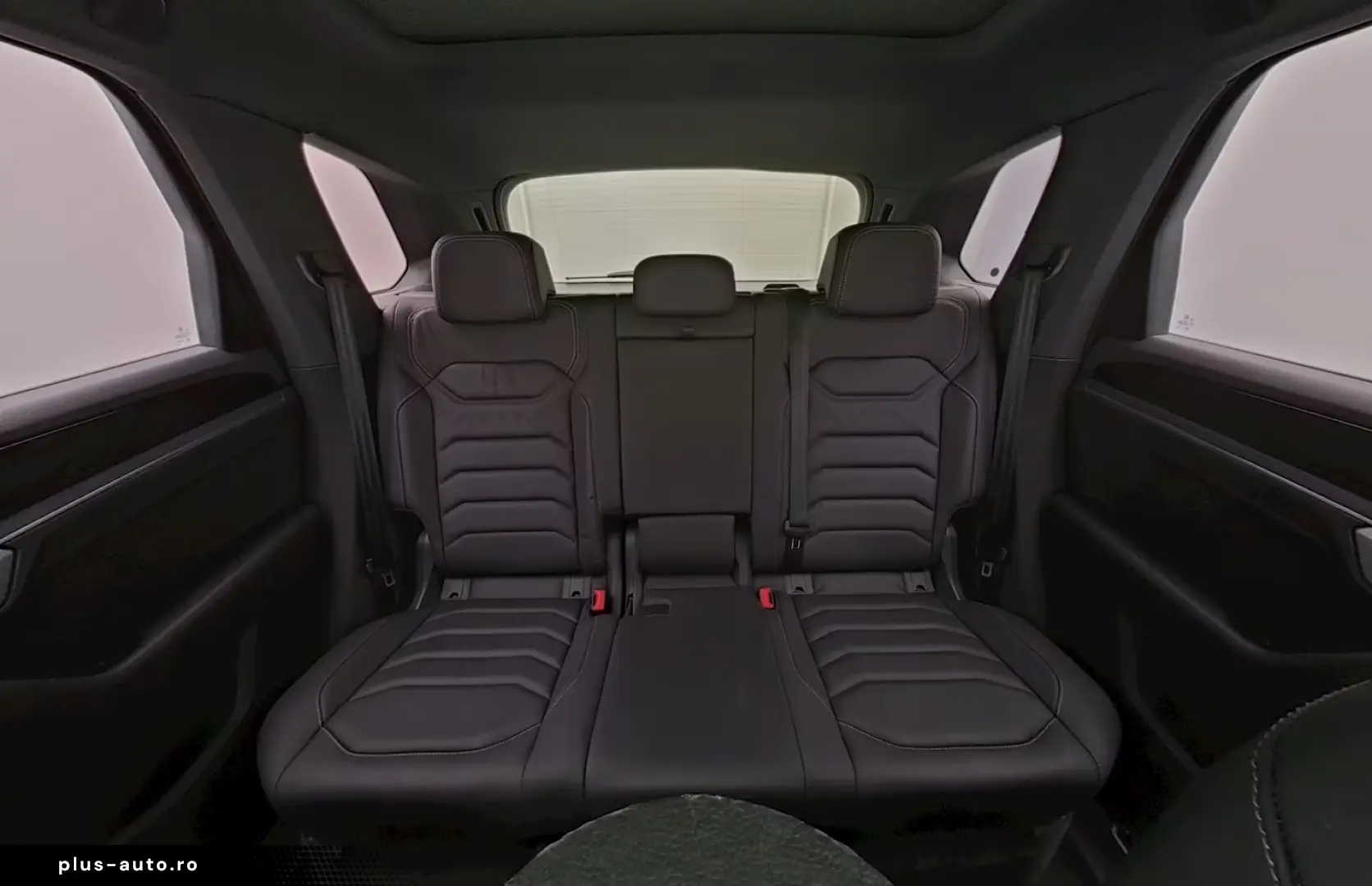 VW Touareg 3.0 TSI R-Line BLACK-STYLE