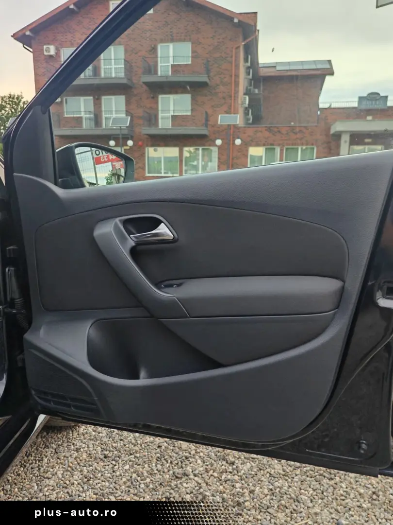 Volkswagen Polo Highline 1.6TDI 90CP