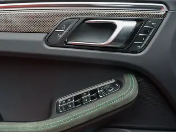 Porsche Macan GTS