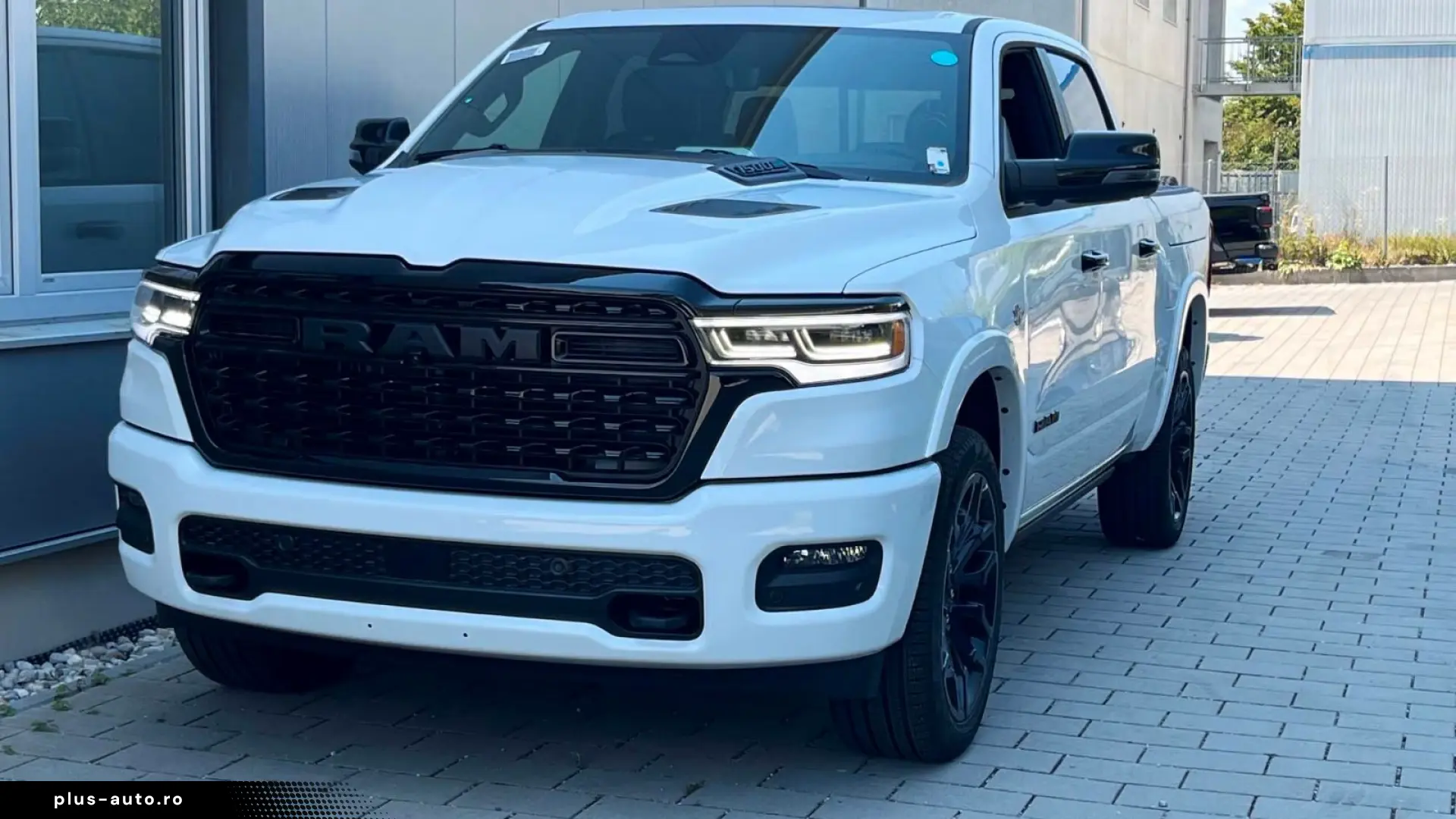 Dodge RAM Ram 1500 Crew Cab Limited Night