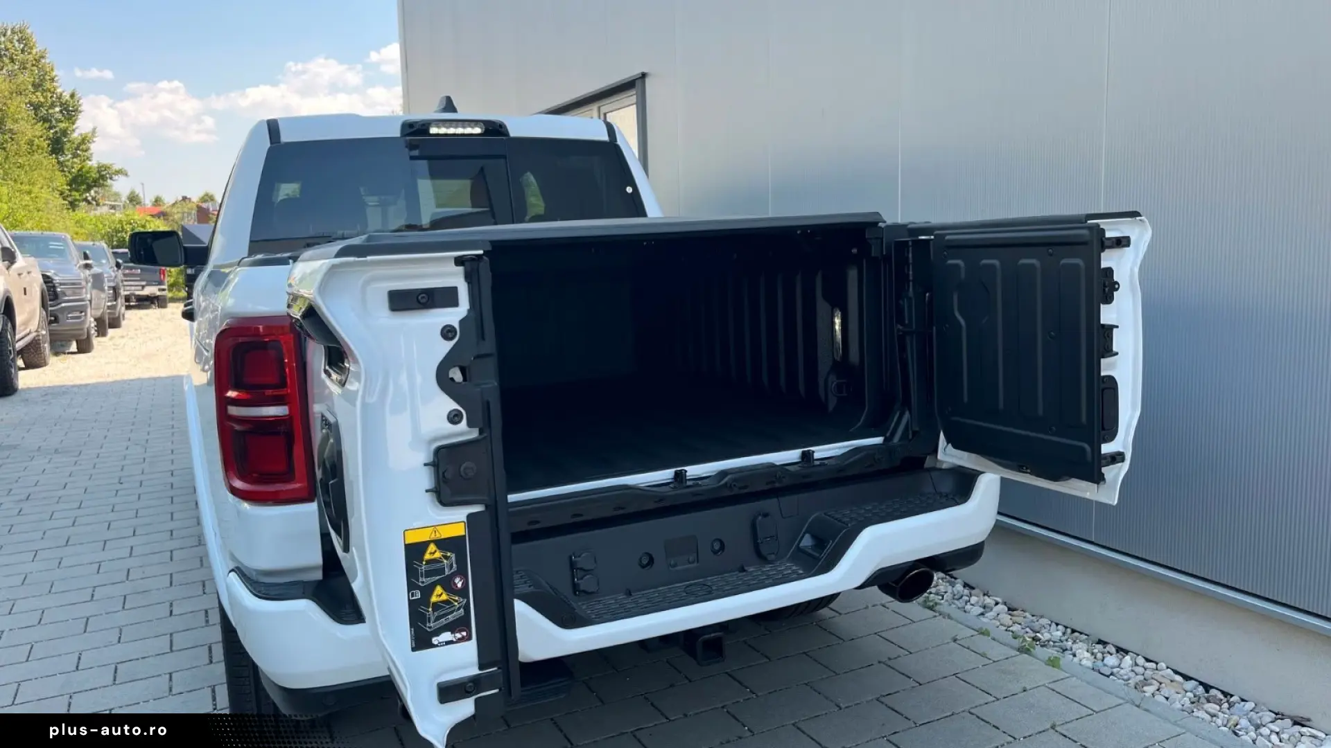 Dodge RAM Ram 1500 Crew Cab Limited Night