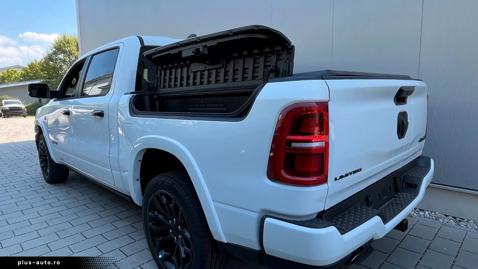 Dodge RAM Ram 1500 Crew Cab Limited Night