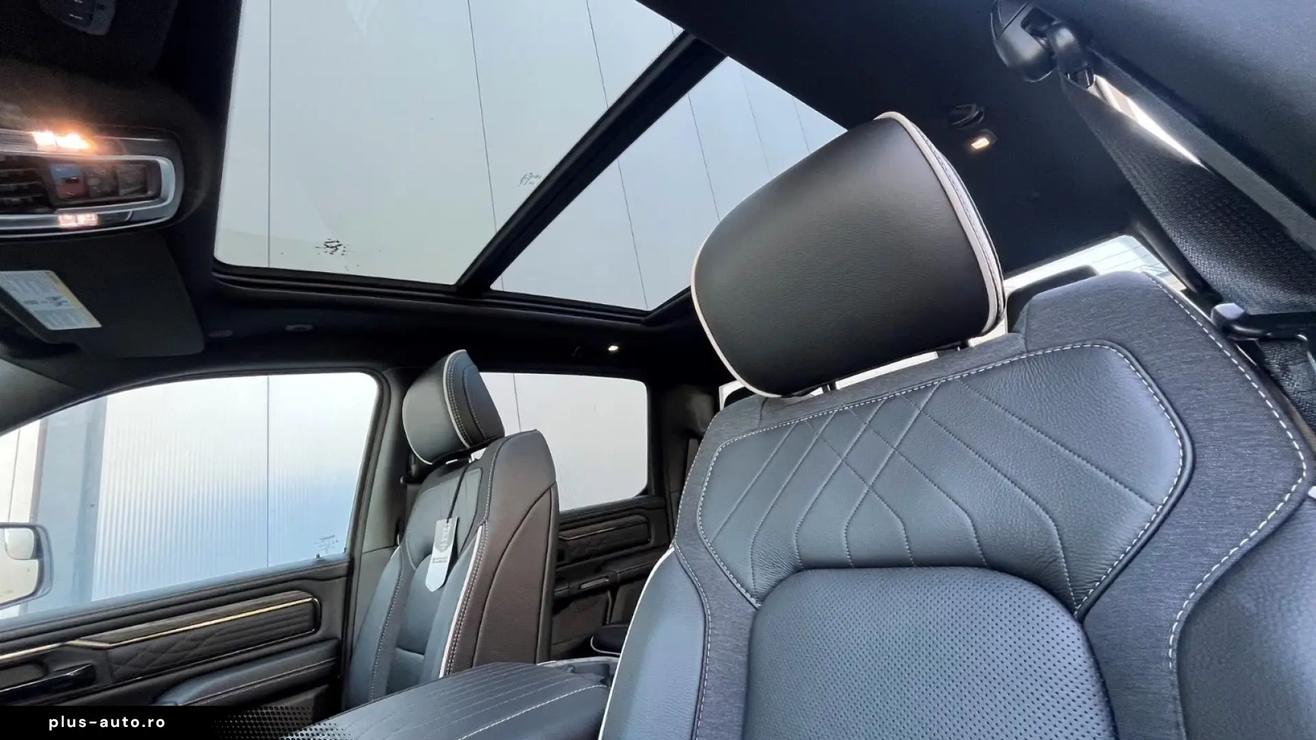 Dodge RAM Ram 1500 Crew Cab Limited Night