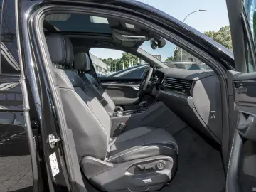 VW Touareg 3.0 TDI R-Line 4Motion IQ.DRIVE HuD