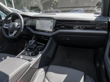 VW Touareg 3.0 TDI R-Line 4Motion IQ.DRIVE HuD