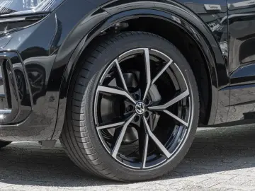 VW Touareg 3.0 TDI R-Line 4Motion IQ.DRIVE HuD