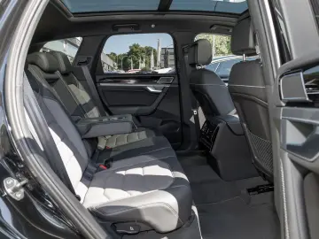 VW Touareg 3.0 TDI R-Line 4Motion IQ.DRIVE HuD