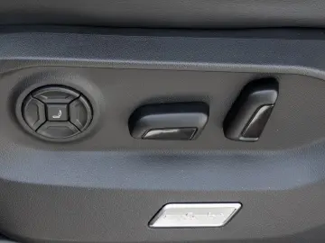VW Touareg 3.0 TDI R-Line 4Motion IQ.DRIVE HuD
