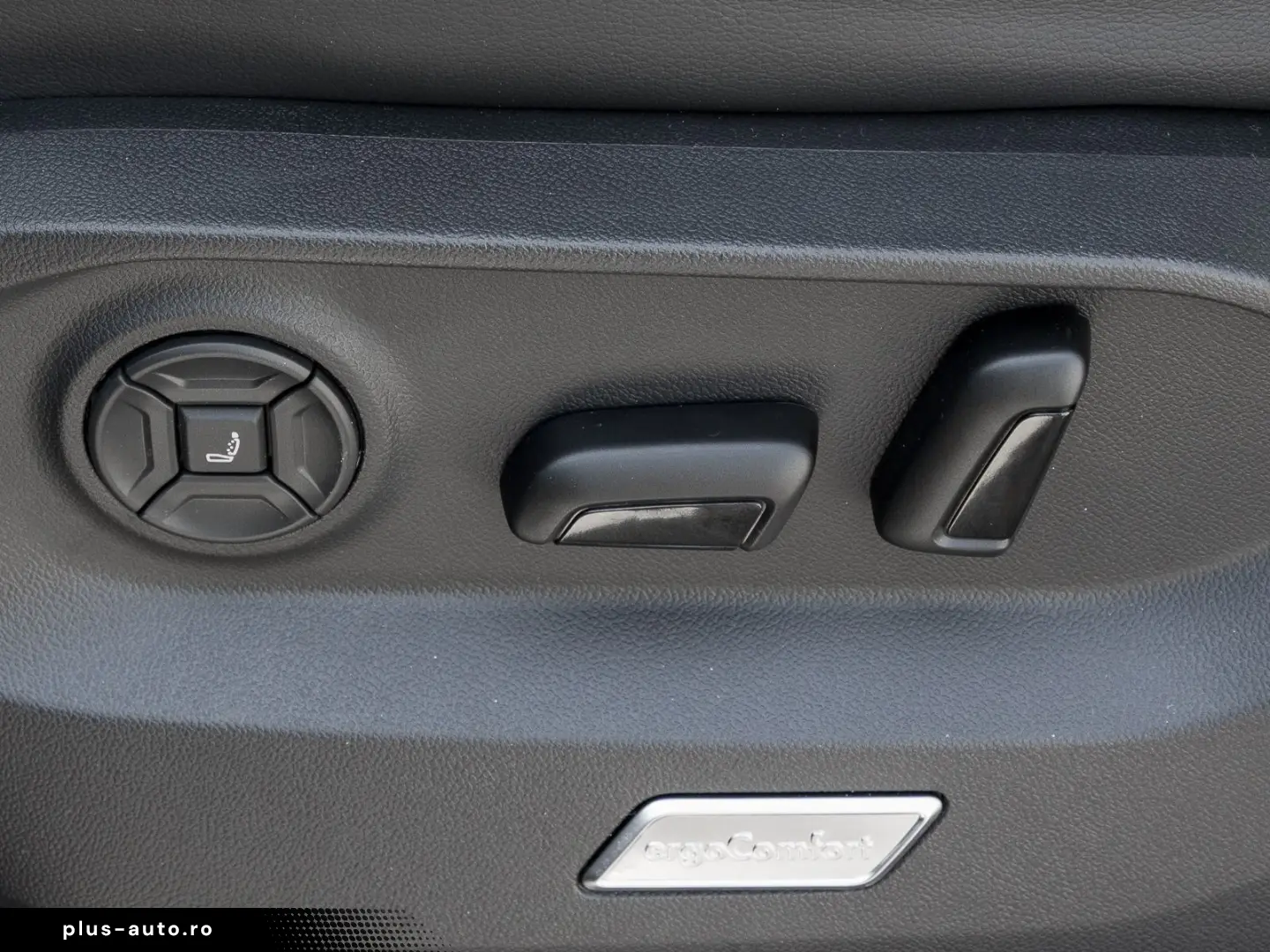 VW Touareg 3.0 TDI R-Line 4Motion IQ.DRIVE HuD