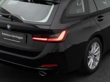 BMW 318i GeschwindigReg DAB PDC Cockpit  Widscreen