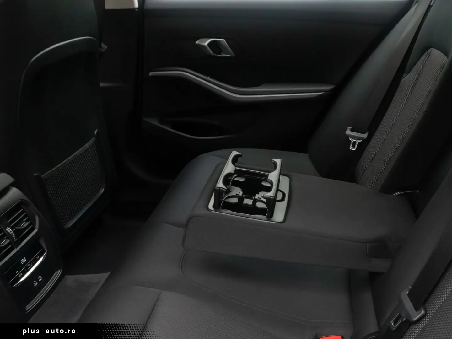 BMW 318i GeschwindigReg DAB PDC Cockpit  Widscreen