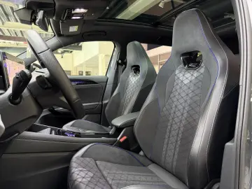 VW Tayron 2.0 TDI R-Line 7-Sitz Pano HuD Matrix H&K
