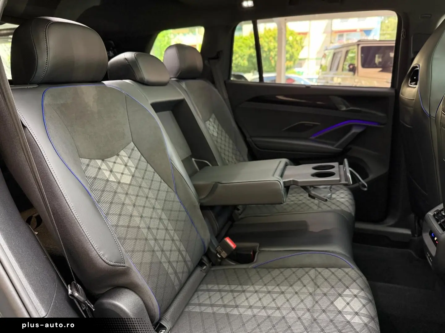 VW Tayron 2.0 TDI R-Line 7-Sitz Pano HuD Matrix H&K